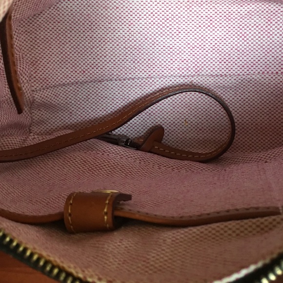 Dooney & Bourke Crossbody and Shoulder Bag - Picture 4 of 8